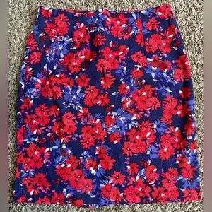 Women’s Signature Collection Size 4 Skirt